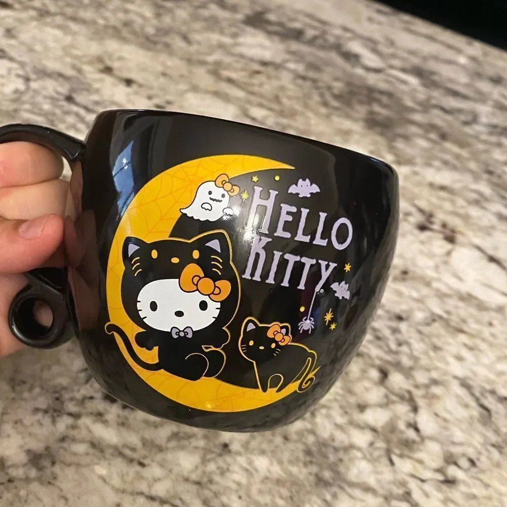 Hello Kitty Halloween Mug - Picture 1 of 2